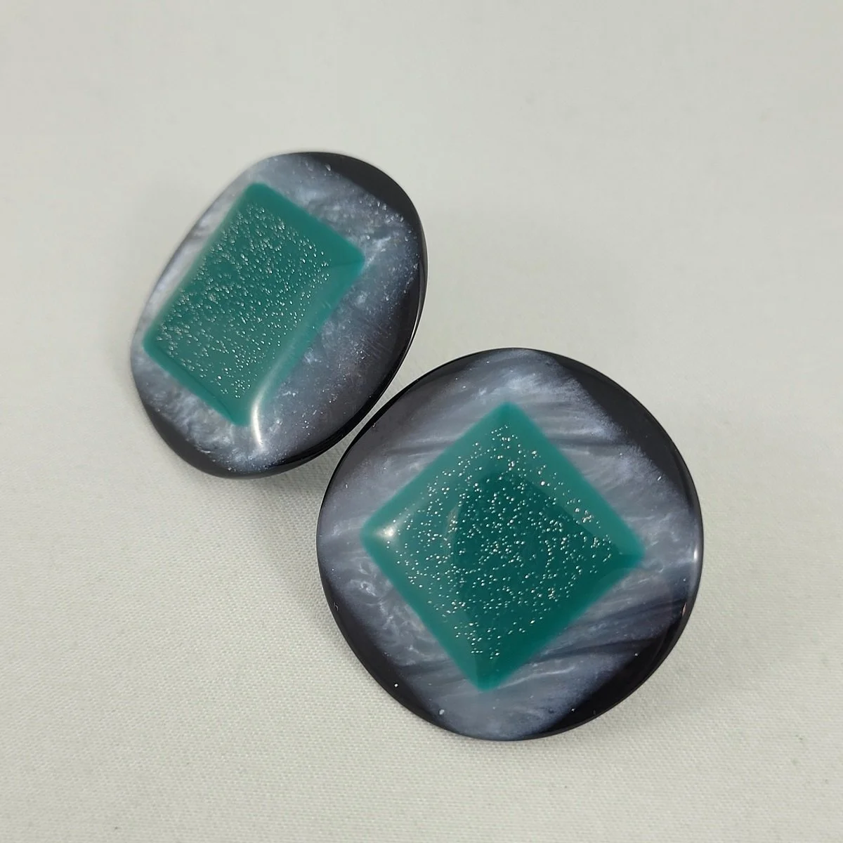 Lea Stein Paris Attributed Green Glitter Laminated Rhodoid Round Flat Pyramid Pierced Earrings -1.jpg