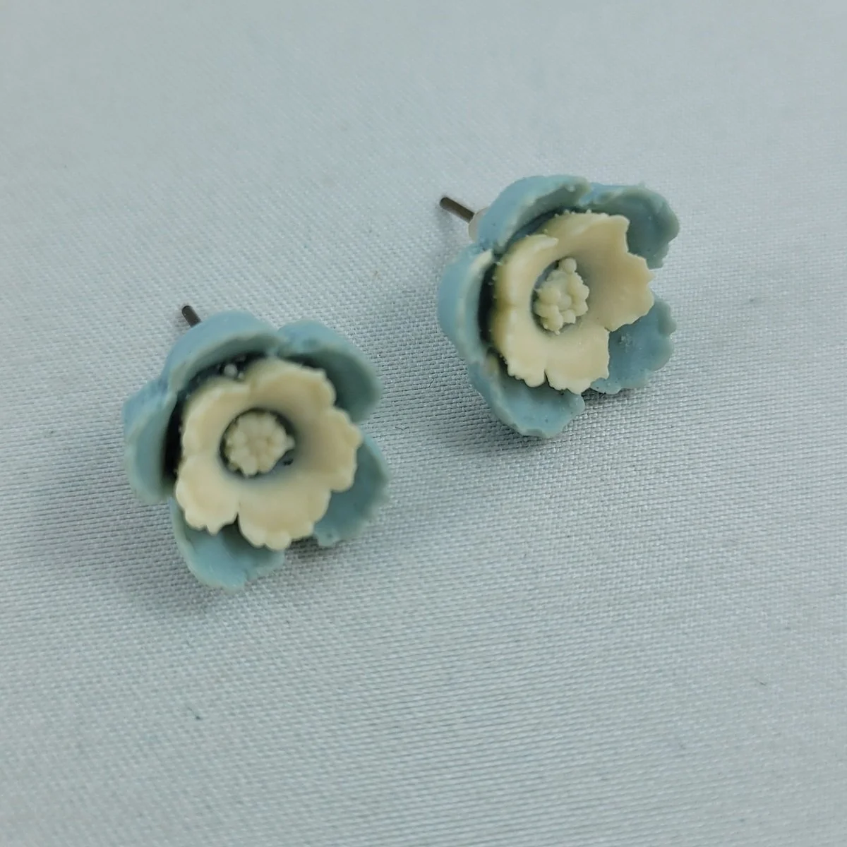 Carved Layered Blue Jasperware Resin 13mm Flower Pierced Earrings -3.jpg