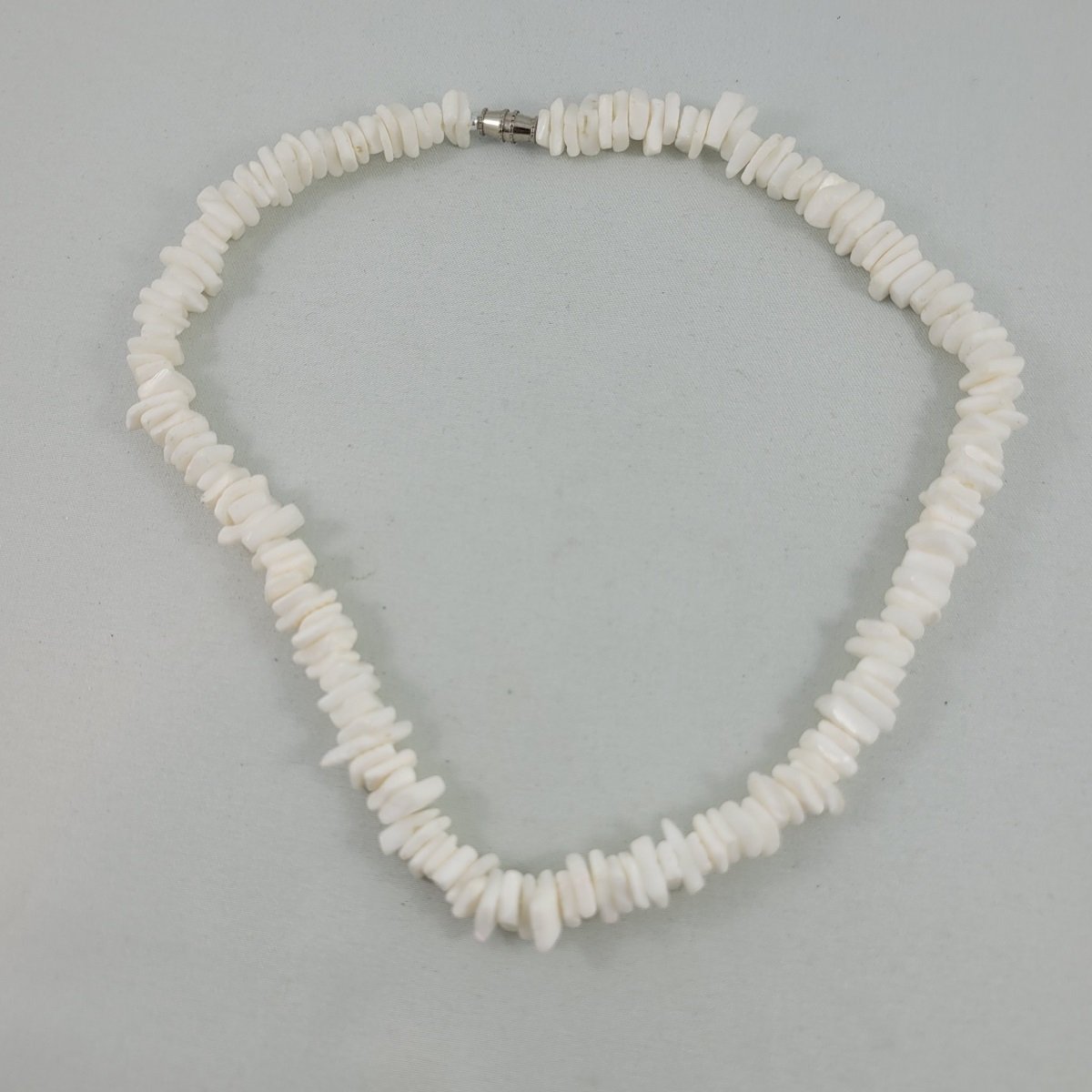Hawaiian Beach Classic White Puka Shell 16 inch Choker Necklace w Barrel Clasp Front View