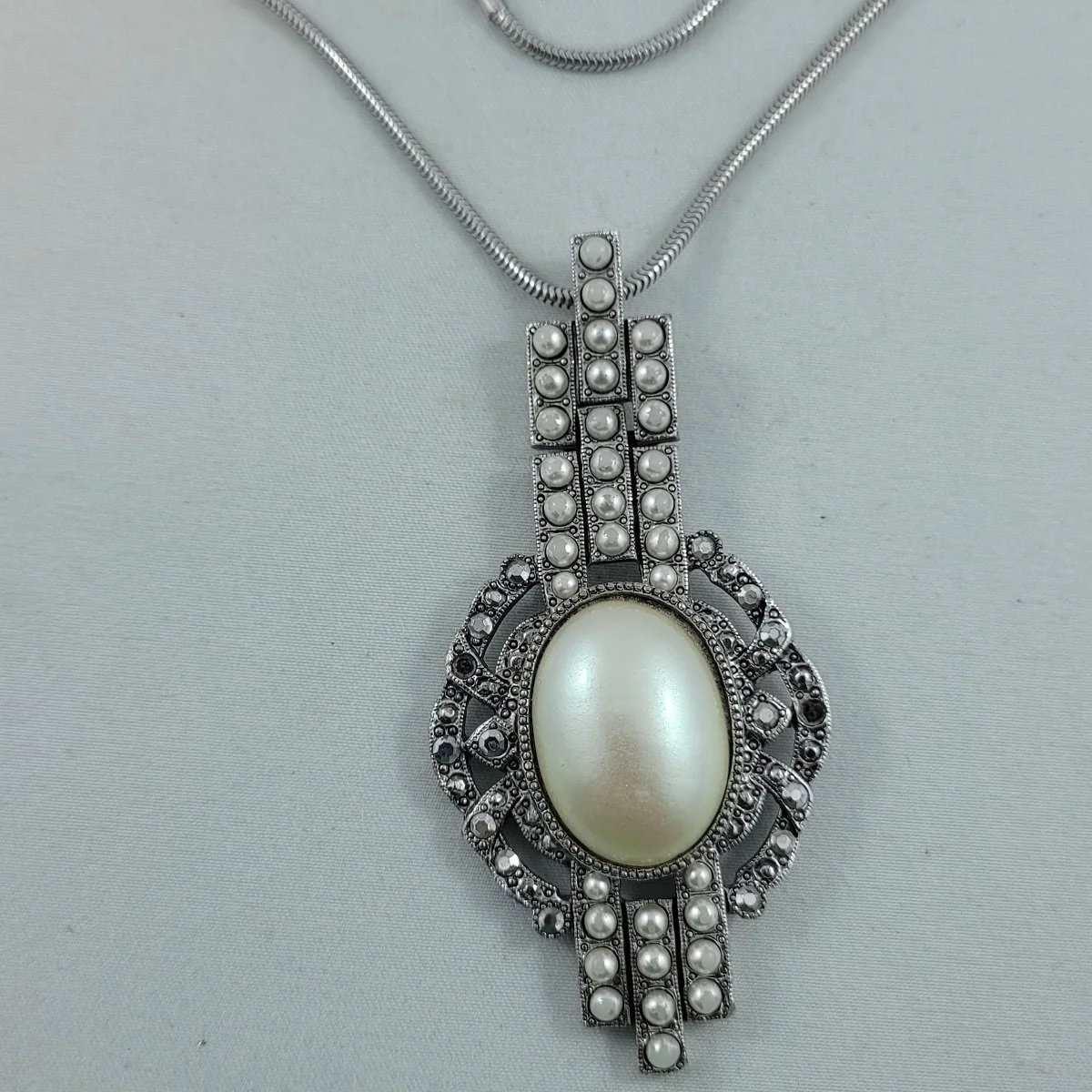 Richelieu 1930's Art Deco Silver-Tone Mabe Pearl Articulated Lavalier Necklace -3.jpg