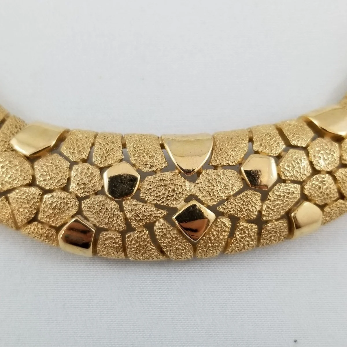 Trifari Crown 1950's Gold-Tone Tessellated Honeycomb Collier Necklace with Signed Extender -4.jpg