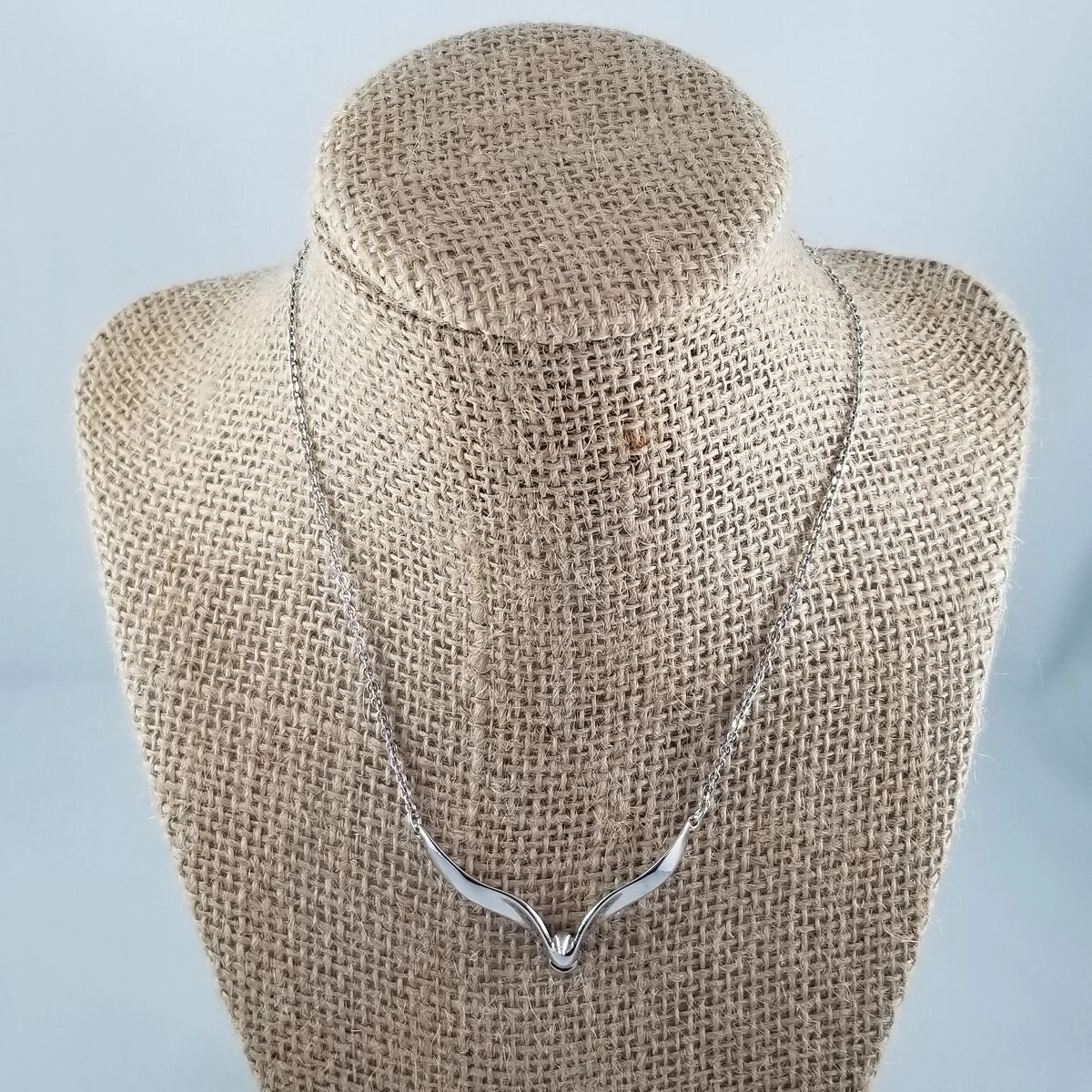 Sarah Coventry Bird in Flight Flying Seagull Polished Silver Gull Bird Chain Choker Necklace