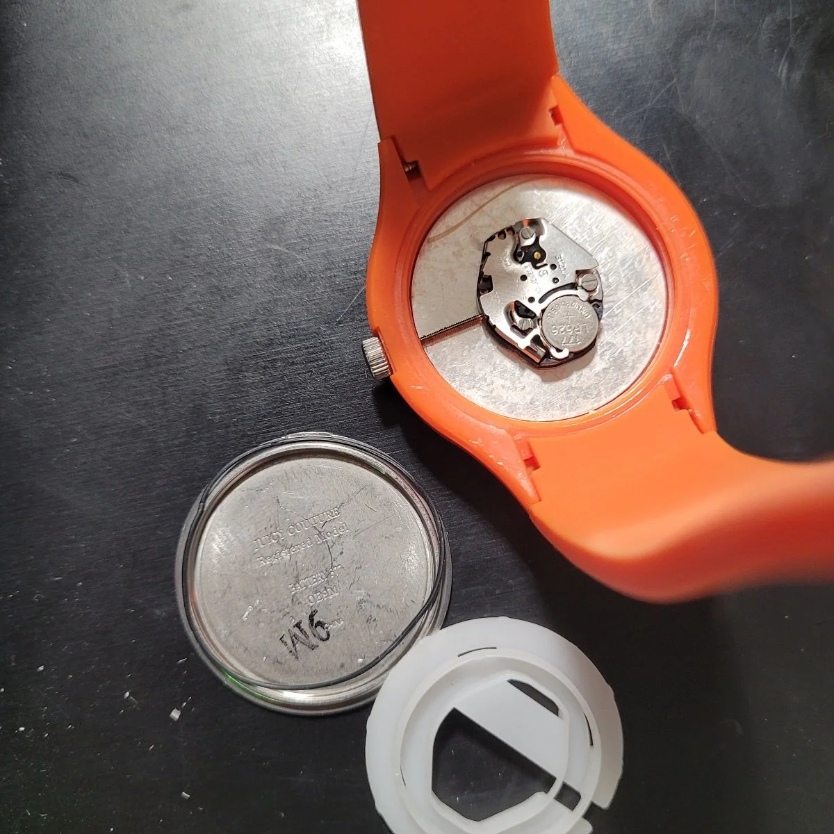 JUICY COUTURE Time for Couture Women's Orange Silicone Jelly Strap Analogue Watch Model 1900852 -7.jpg (Copy)