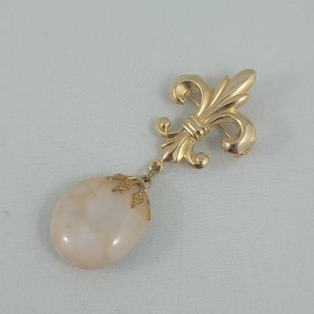 Brass Fleur-de-lis Claw Bail Milky White Quartz Tumbled Stone Drop Dangle 2.25 Inch Brooch