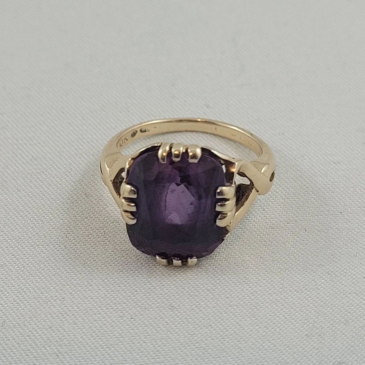 Baroque Radiant Cut Amethyst 10K Gold Hallmarked Stamped Ring Size 5
