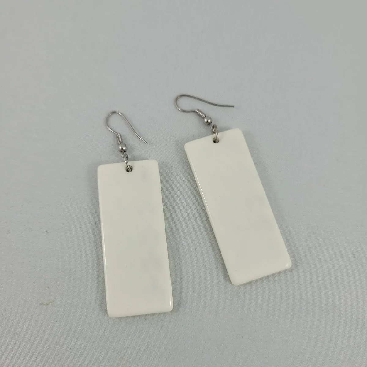 Monochrome Op-Art Geometric Checkerboard Lucite Drop Pierced Earrings -2.jpg (Copy)