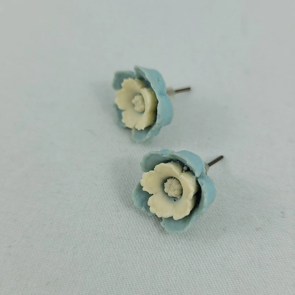 Carved Layered Blue Jasperware Resin 13mm Flower Pierced Earrings -1.jpg
