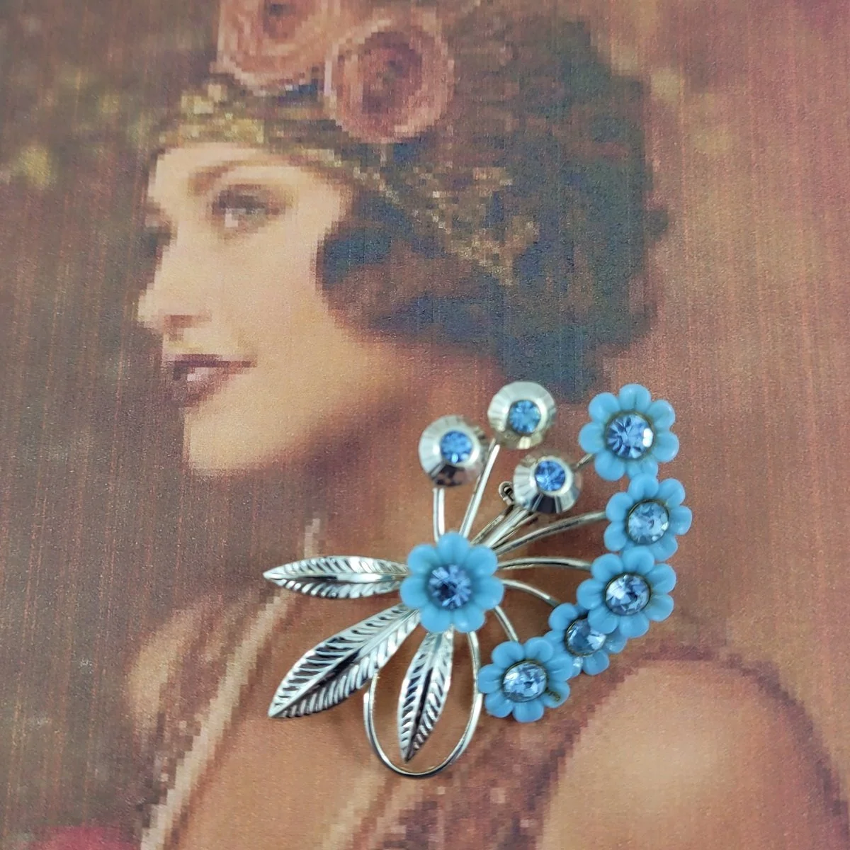 1940's - 1950's Blue Soft Plastic Faceted Crystal Rhinestone Riveted Flower Bouquet Silver-tone 2 Inch Spray Brooch Pose