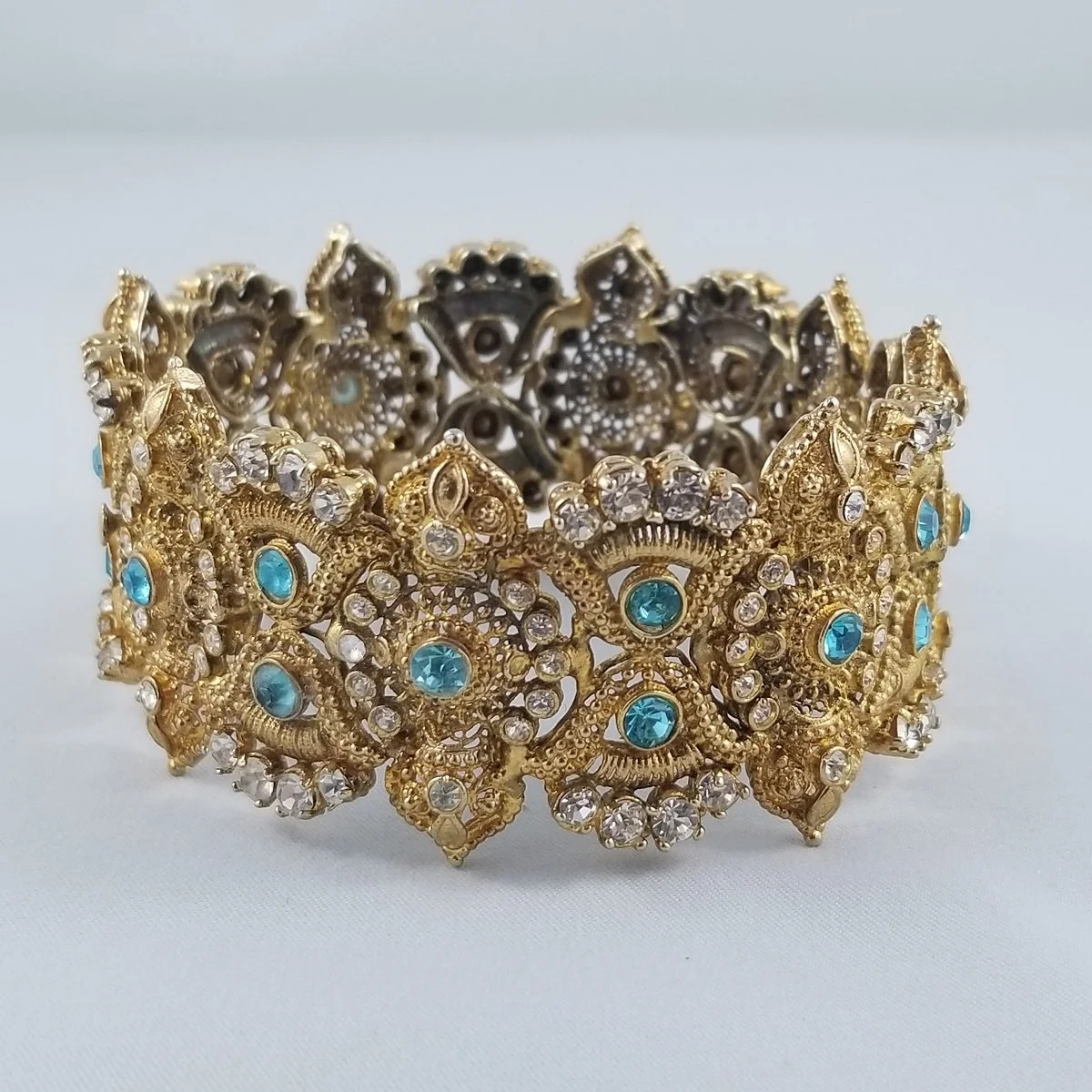 Etruscan Revival Vintage 1940s Aquamarine Clear Crystal Hinged 14K Gold Gilt Cannetille Bangle Statement Bracelet -10.jpg