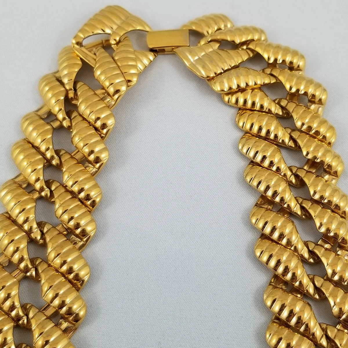 Napier Brutalist Tessellated Link Gold-tone Choker Necklace Patented -5.jpg