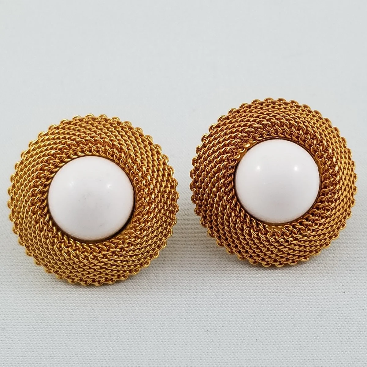 Castlecliff 1940's Gold Layered Wire Mesh Lucite Cabochon Screw-Clip Earrings.jpg