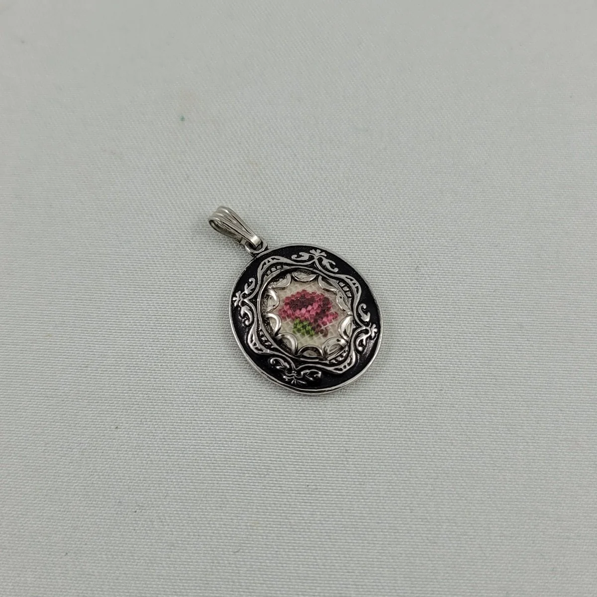 Victorian Petit Point Rose Black Enamel Antiqued Silver Ornate Oval 1 Inch Pendant