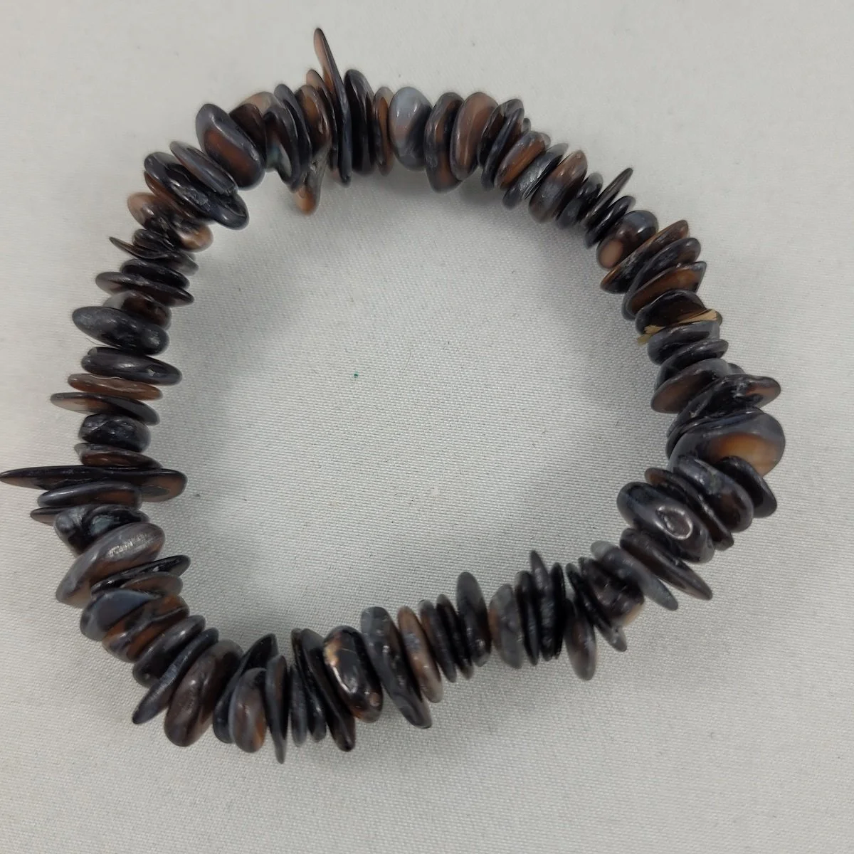 Genuine Black Lip Abalone Seashell Shell Chip Elasticized Stretch Bracelet.jpg