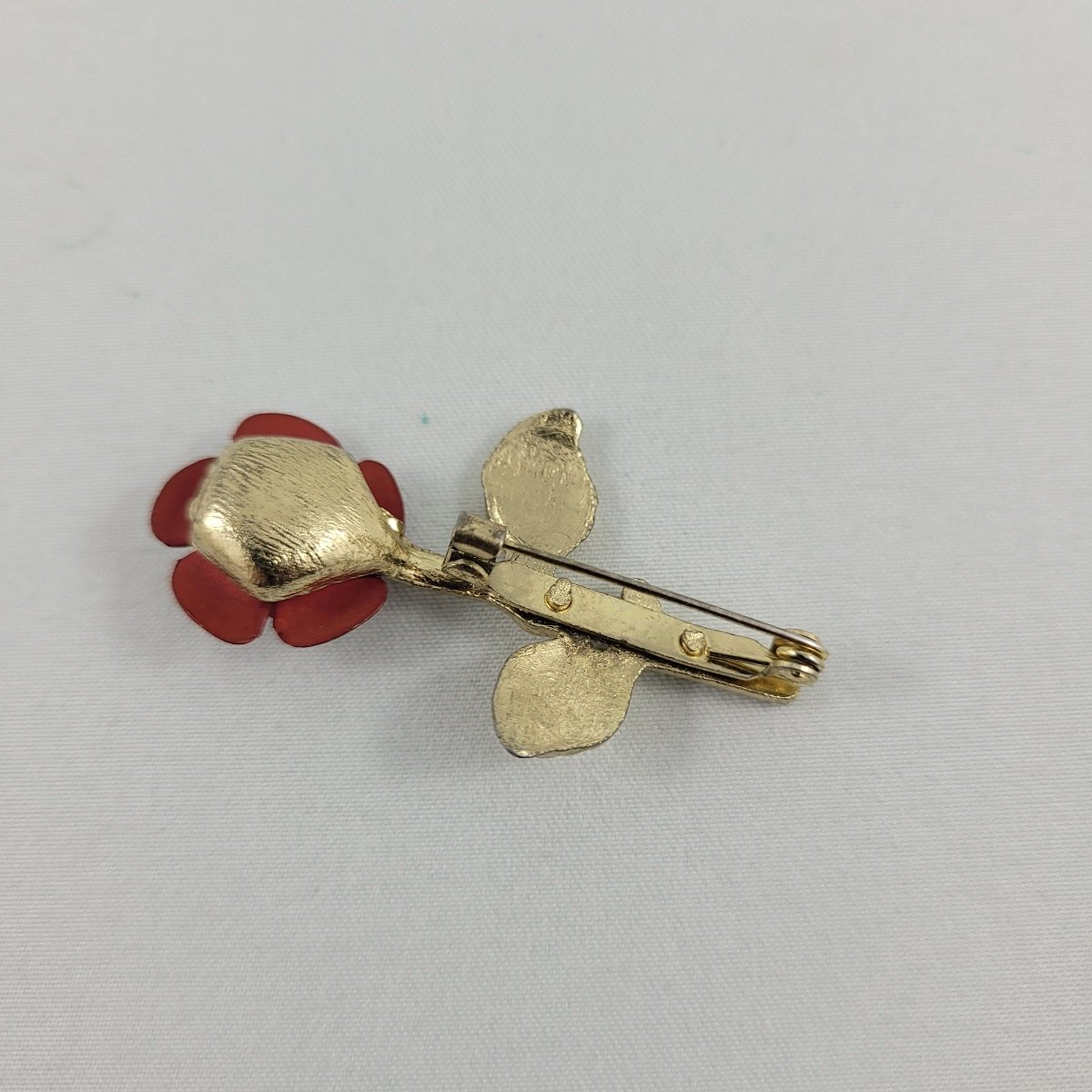 1940's - 1950's Solitary Stemmed Rose Red Matte Enamel Gold-tone 1.75 Inch Brooch Backside