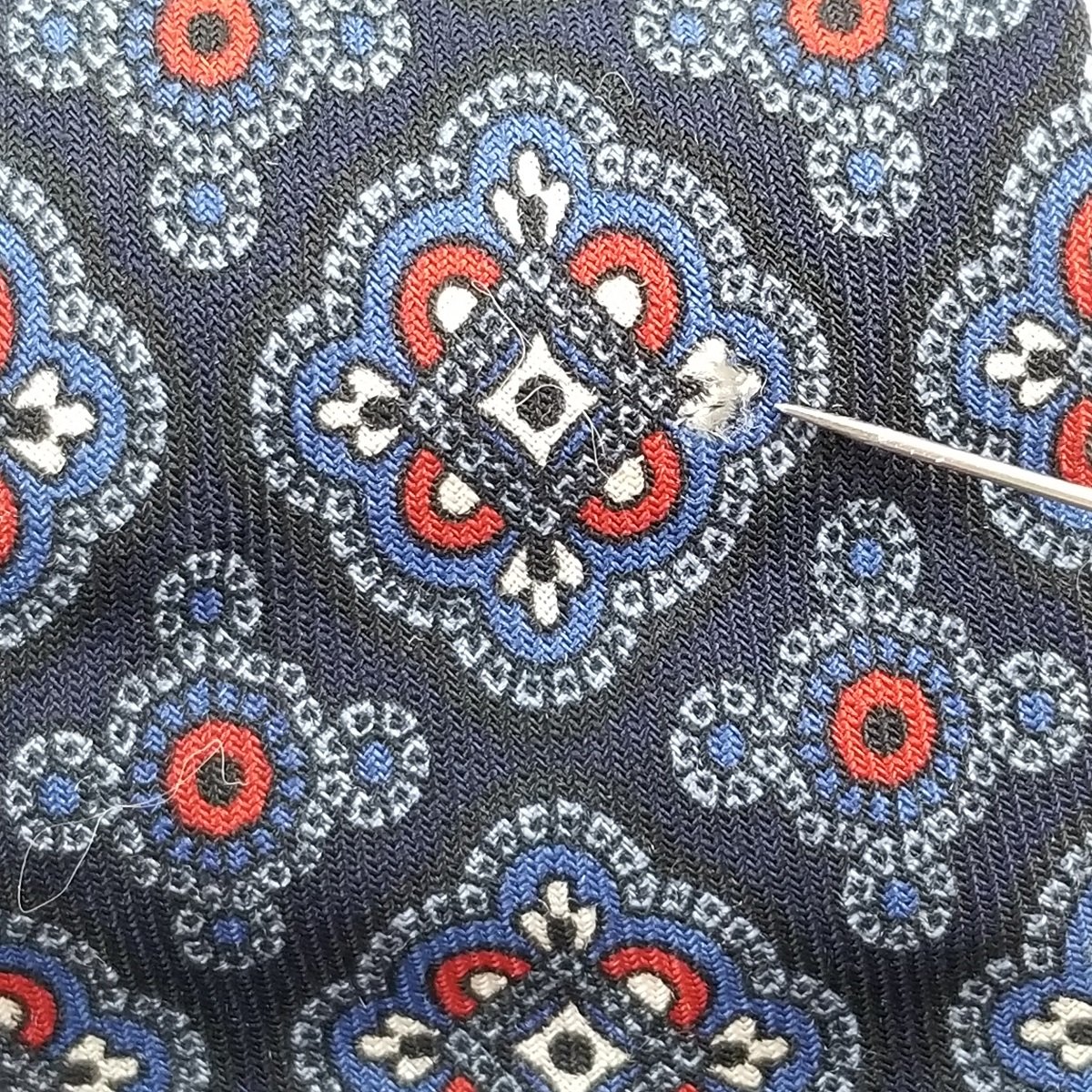 Yves Saint Laurent Paris 1970's Navy Vintage Medallion Patterned Necktie -3.jpg (Copy)