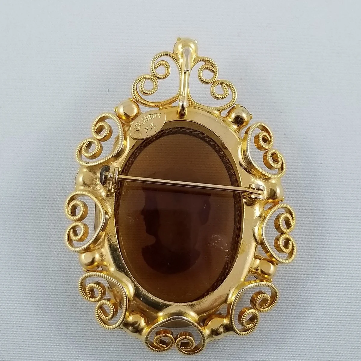 Celebrity NY DeLizza and Elster Frosted Glass Iridescent Cameo Topaz Gold Brooch Pendant -2.jpg