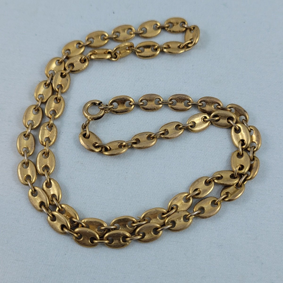 1980's Satin Matte Gold 5.4mm Puffed Mariner Gucci Link Chain 18.5 Inch Princess Necklace