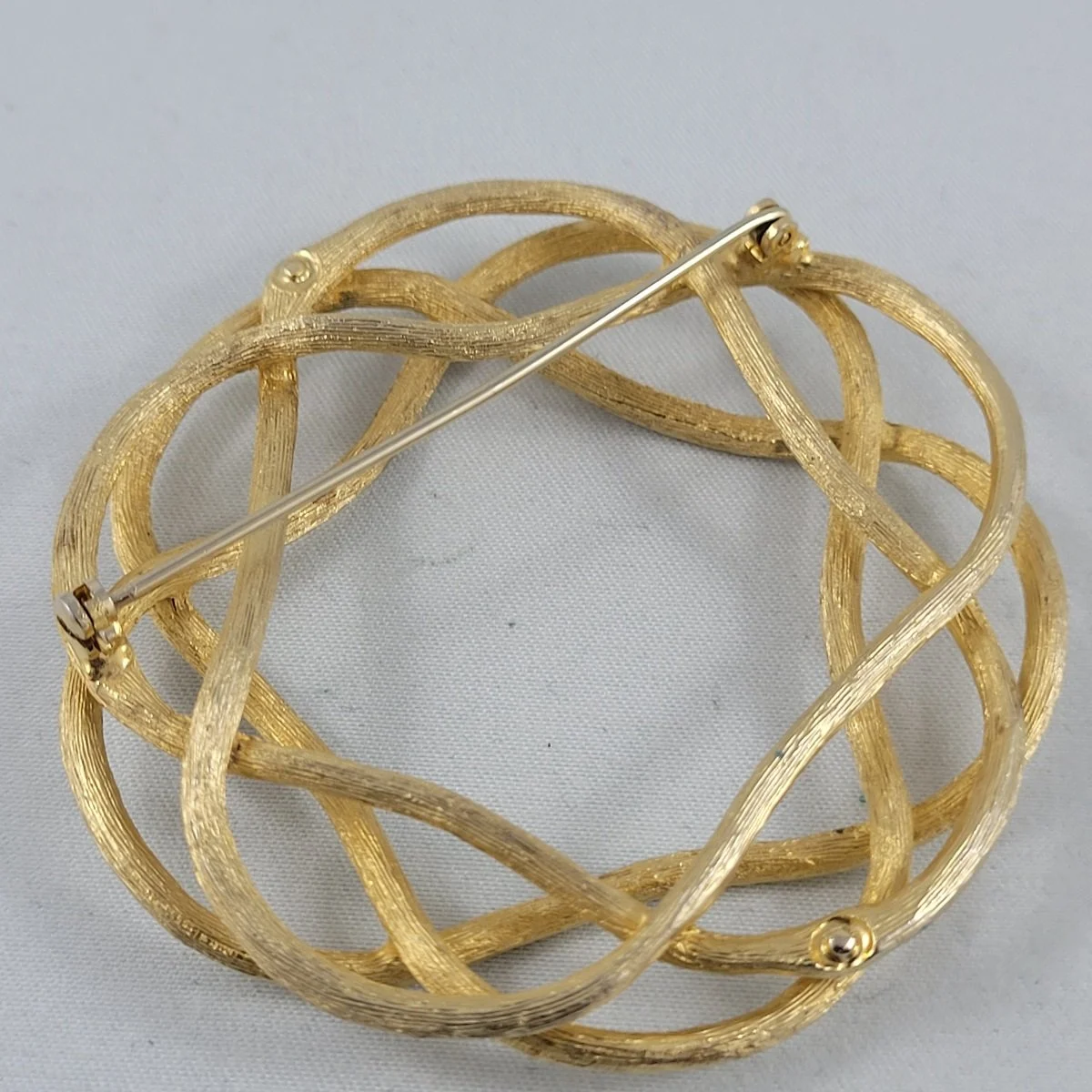 Trifari 1960's Design Florentine Gold Intertwined Woven Bark Free-Flow Rope Four Layered Dimensional 2.5 Inch Wreath Brooch -2.jpg