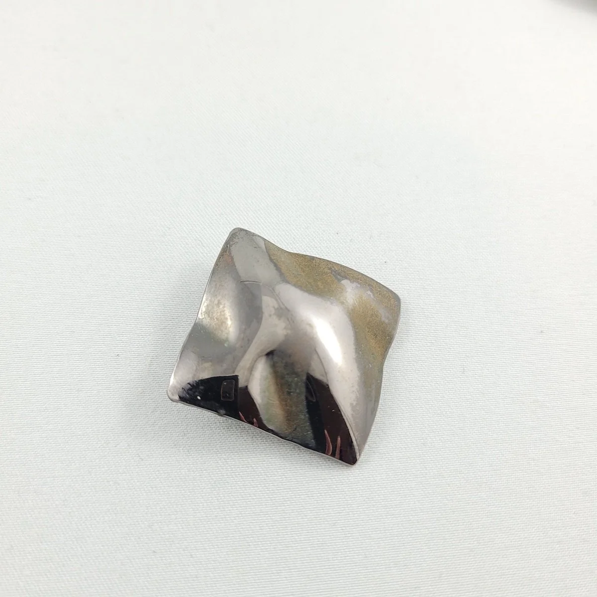 Modernist Wave Bronze Washed Gunmetal Grey Metal 26mm Square Pierced Earrings -2.jpg