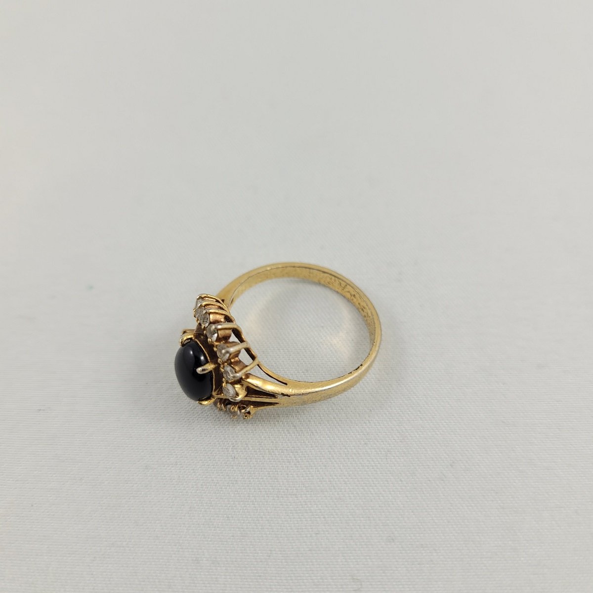 Onyx Stone Cabochon Simulated Diamond Open Back Gold Plated Ring Size 7.5 Top Side View