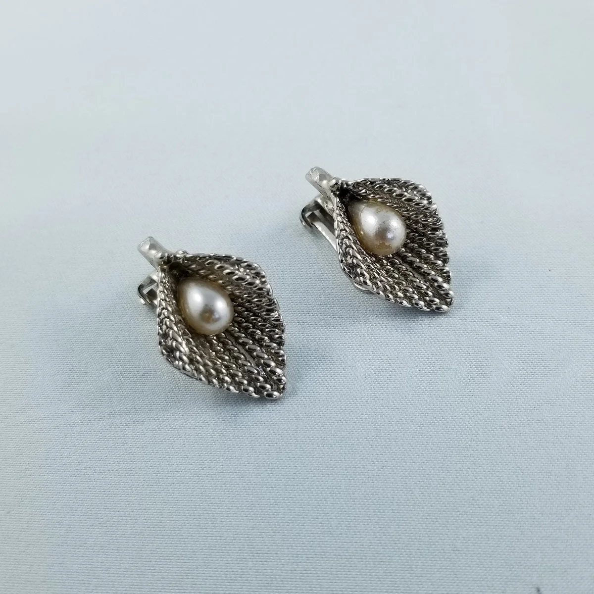 1960's Calla Lily Flower Simulated Pearl Textured Silver-tone Clip-on Earrings