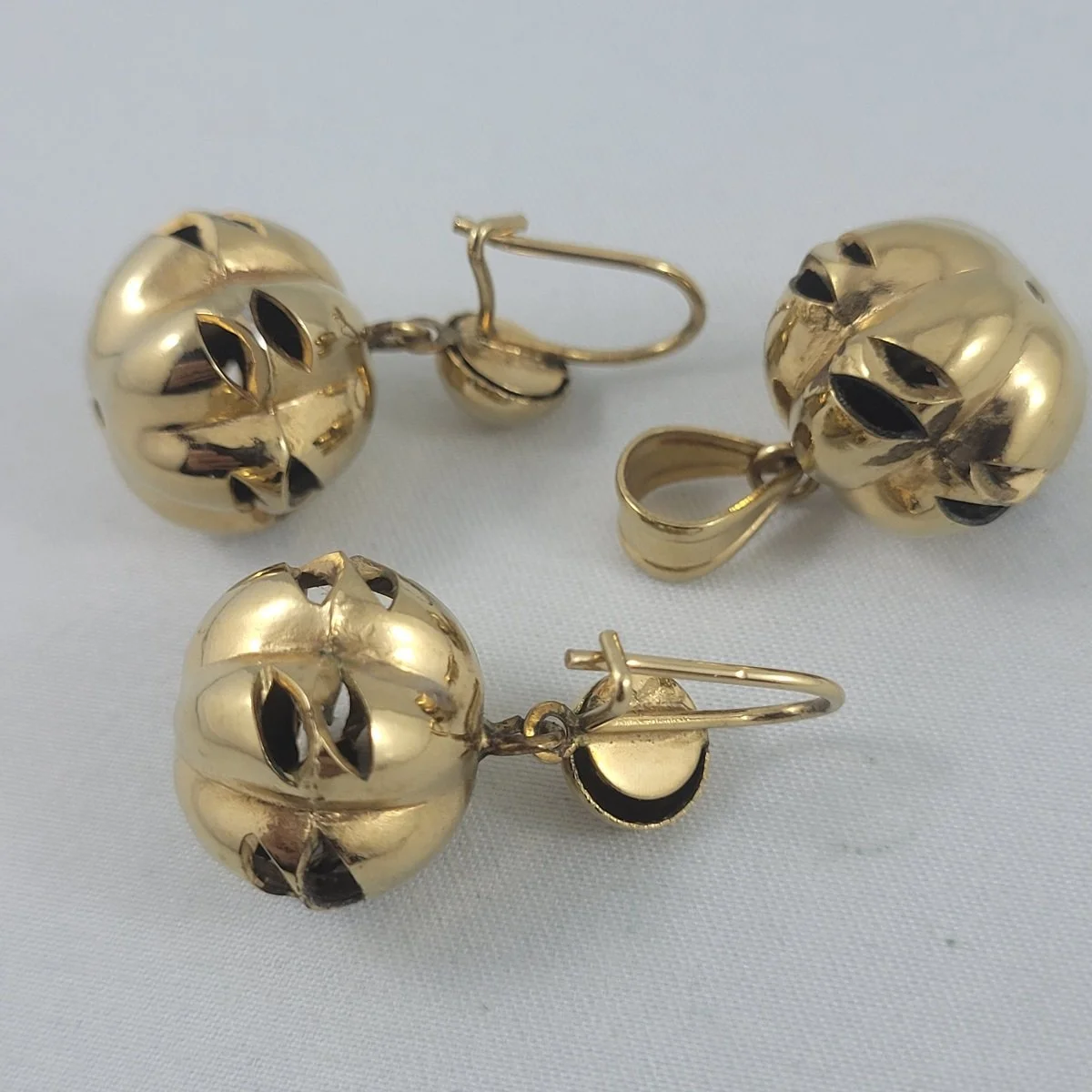 Victorian Etruscan Revival European Hallmarked Gold-tone Ornamental Collar Bell Locking Kidney Wire Earrings and Pendant Set -2.jpg (Copy)