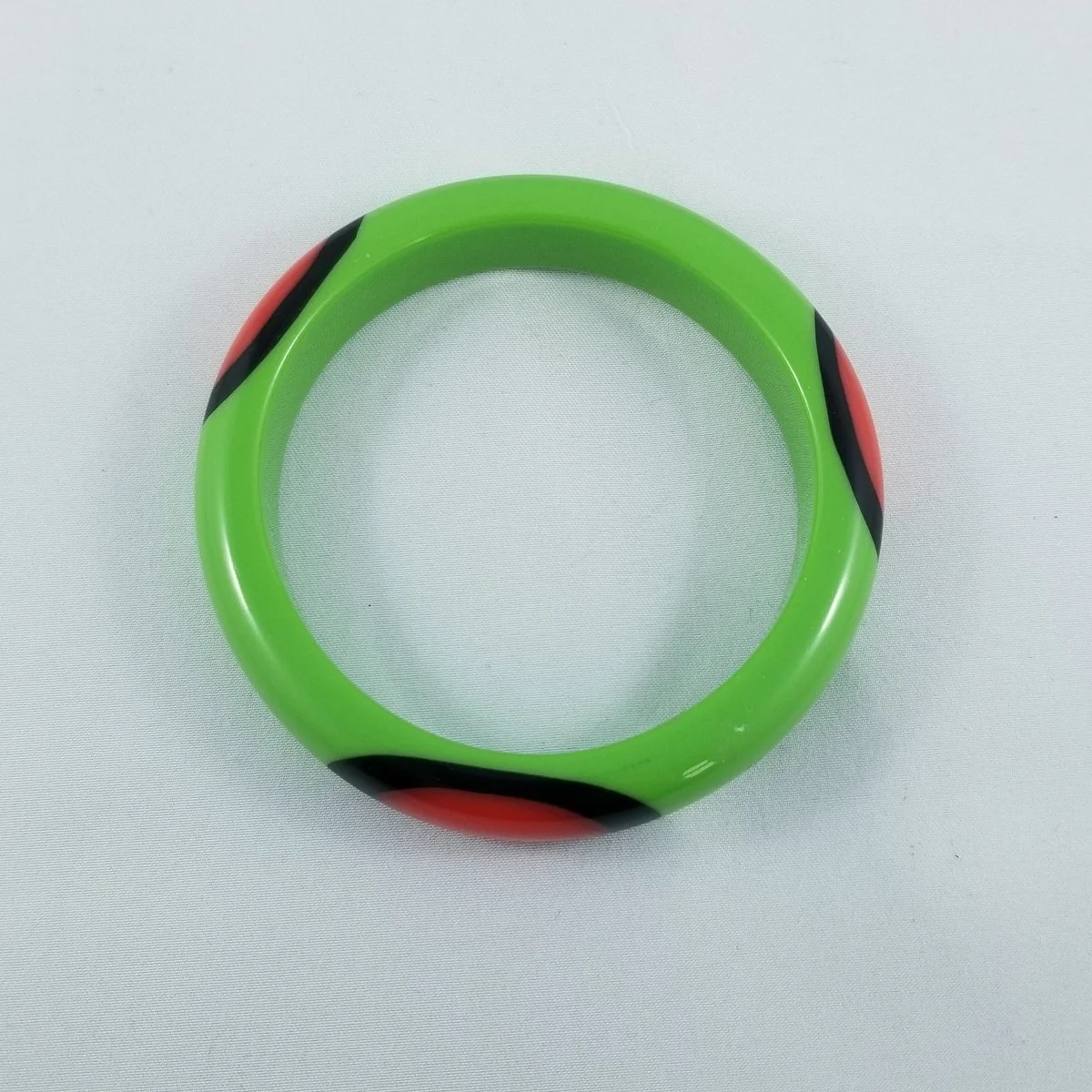 Bruce Pantti Lime Green Acrylic Red Black Bullseye Dot Shultz Style Bangle Bracelet -3.jpg