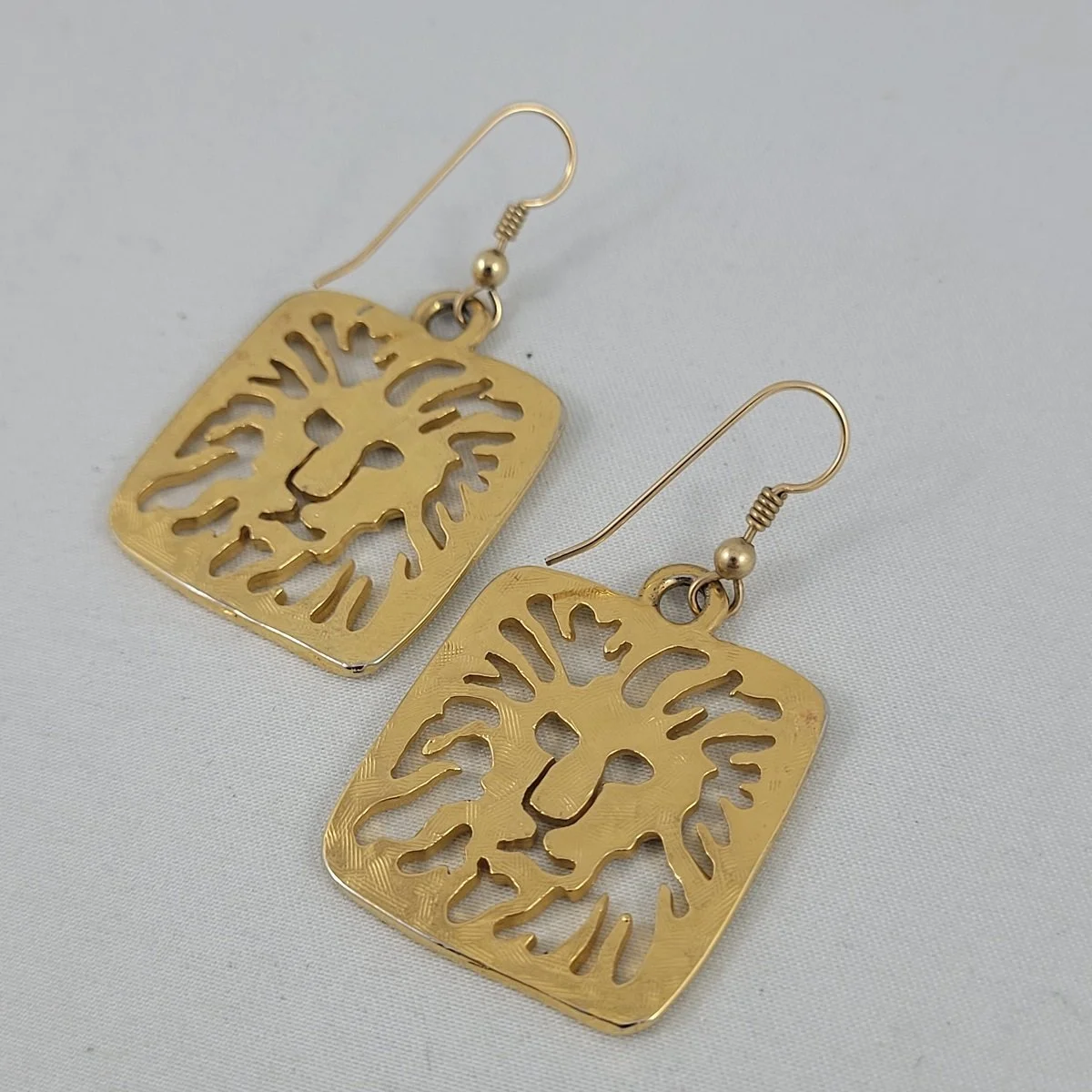 Anne Klein 1980's Logo Lion Face Cut Out Gold Square Pierced Earrings Backside (Copy)