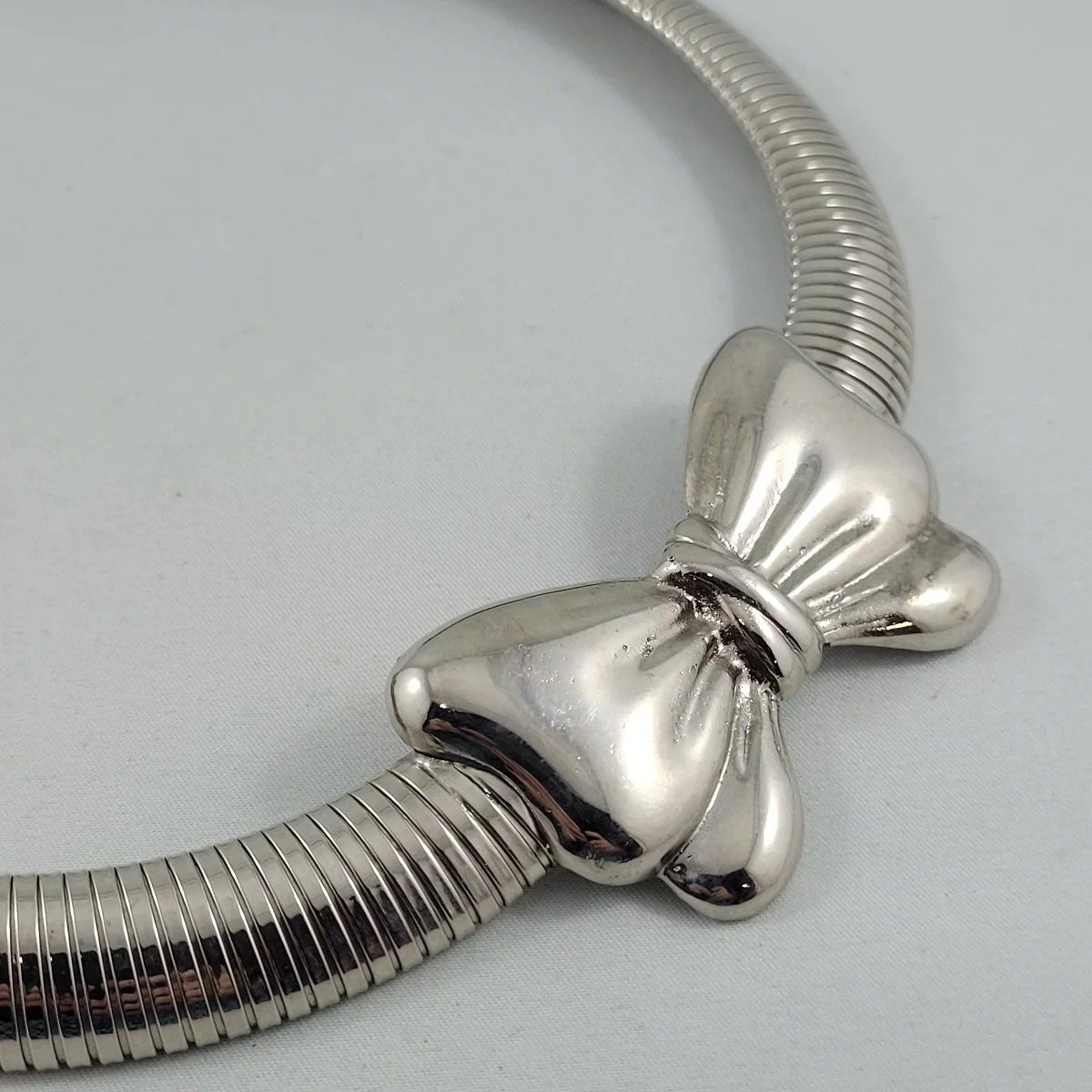 Rhodium Plated 1980'S Tubogas Gaspipe Chain Fixed Ribbon Bow Pendant Choker Necklace -5.jpg
