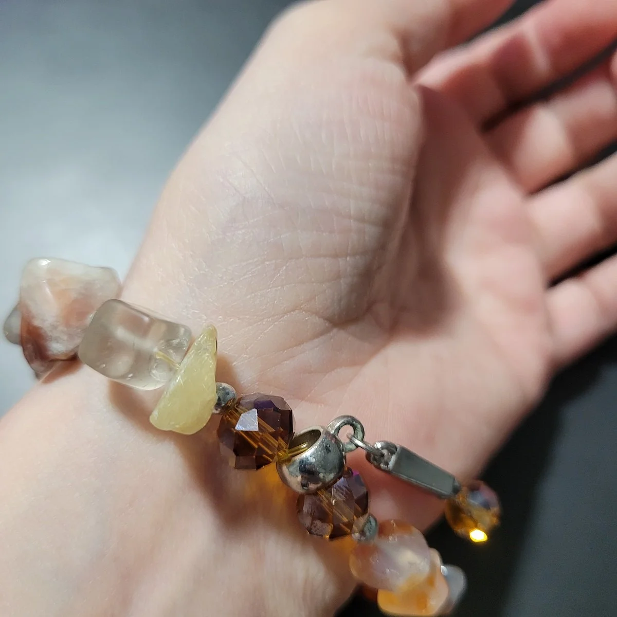 Carnelian Agate Mixed Natural Polished Gemstone Stone Chip Nugget Topaz Glass Faceted Bead Silver-tone Charm Drop Elasticized Stretch Bracelet -7.jpg