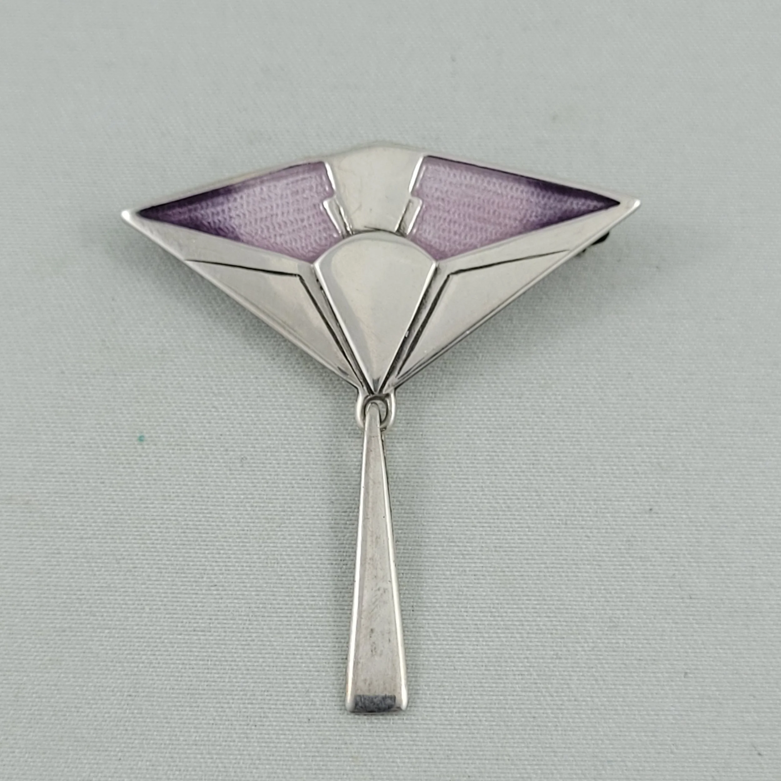 Pat Cheney Scottish Nouveau Jugendstil Sterling Silver Lilac Guilloché Enamel Fan Drop Brooch -5.jpg