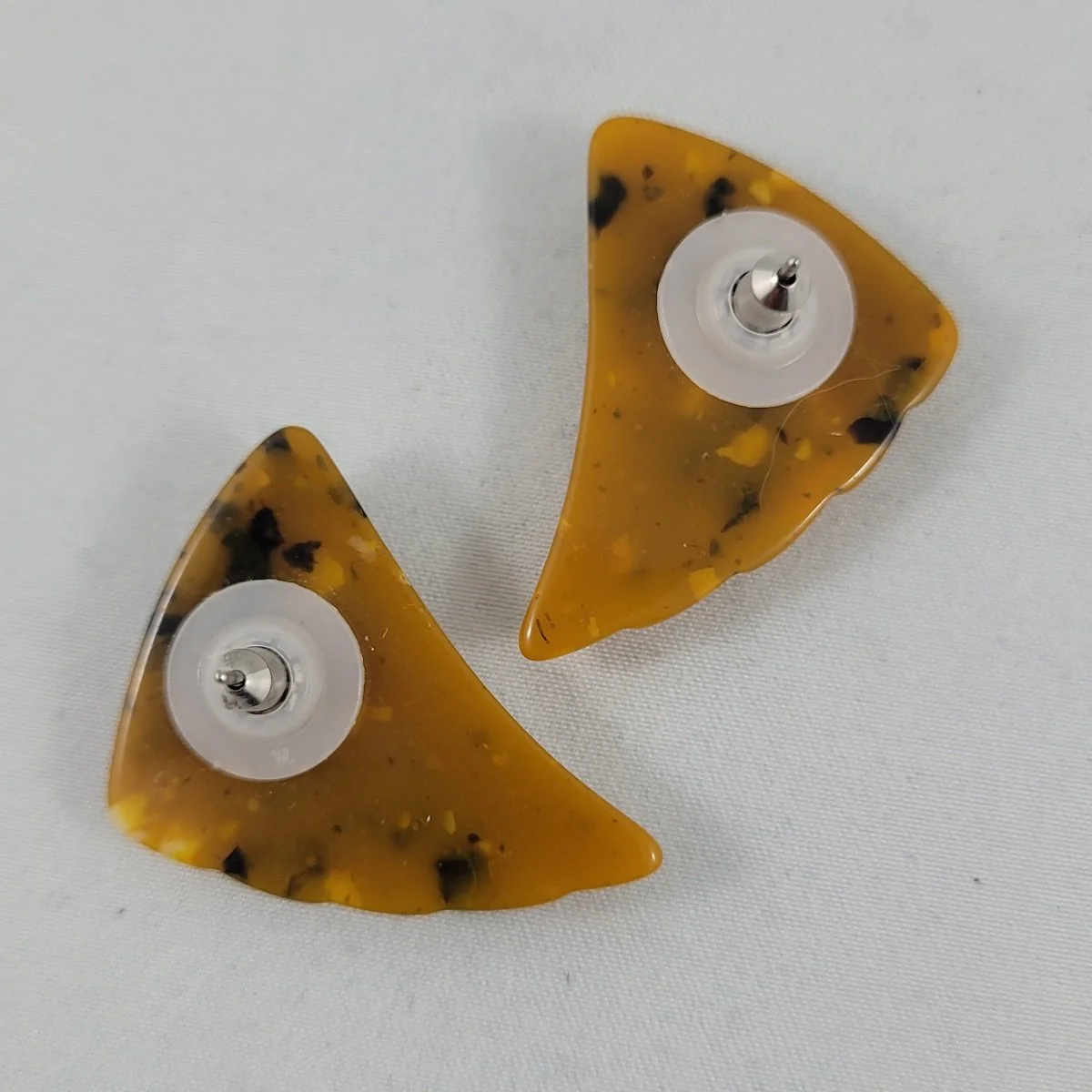 G Convert SA Oyonnax French Translucent Honey Amber Tortoise Stone Chip Fluted Ribbed Fan Rhodoid Pierced Earrings -8.jpg (Copy)