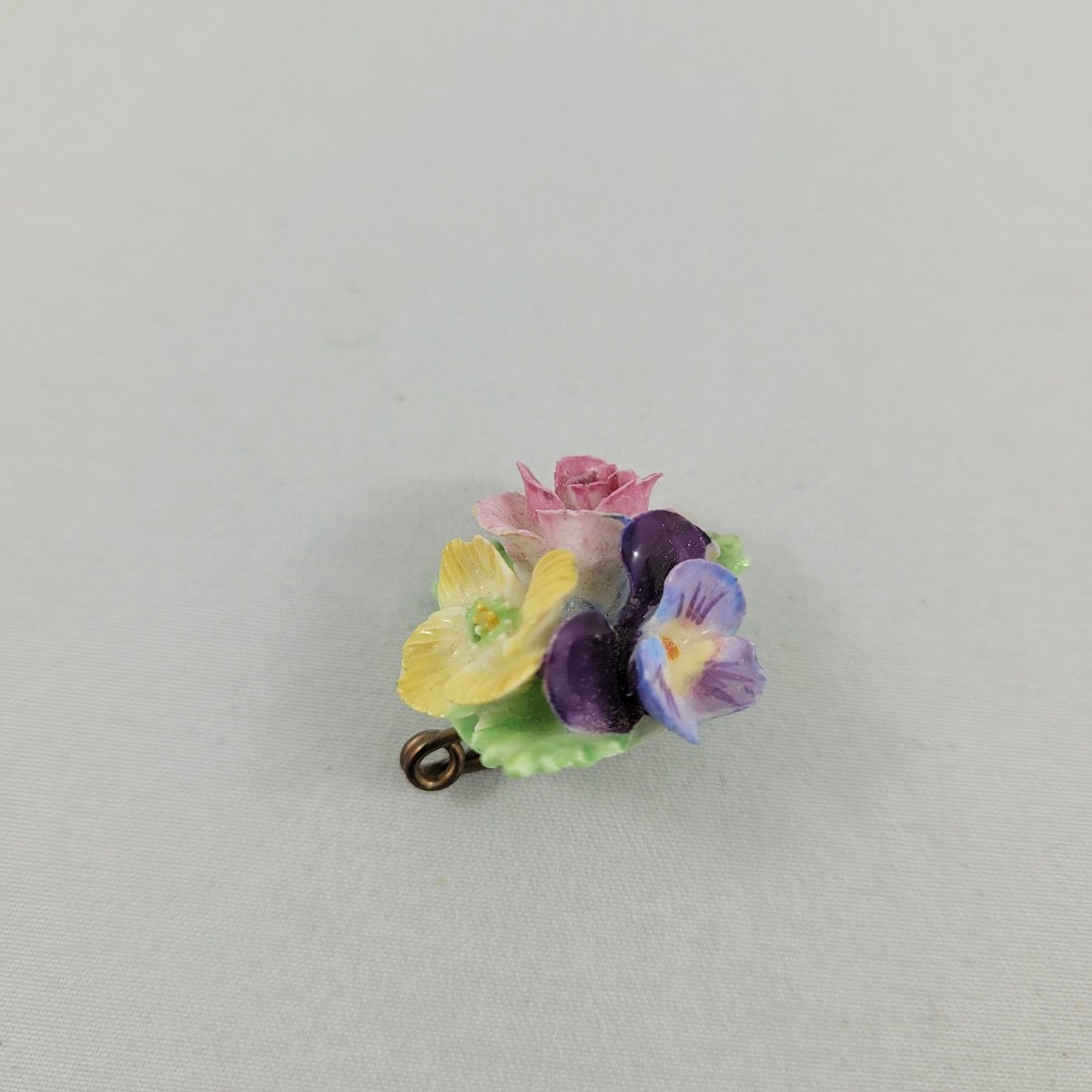 Crown Staffordshire Bone China 1950's Glazed Porcelain Triple Flower 1 Inch Brooch Made in England Side View