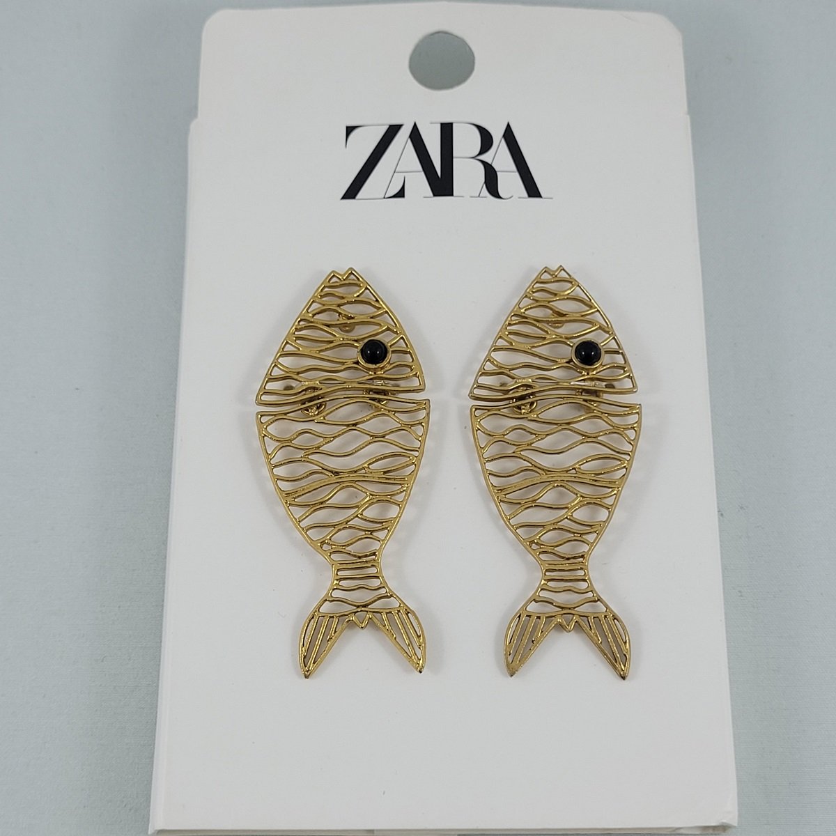 ZARA Goldtone Oversized Articulated Fish Shaped Pierced Stud Earrings New Packaged Design 1124-011-303 Front Side