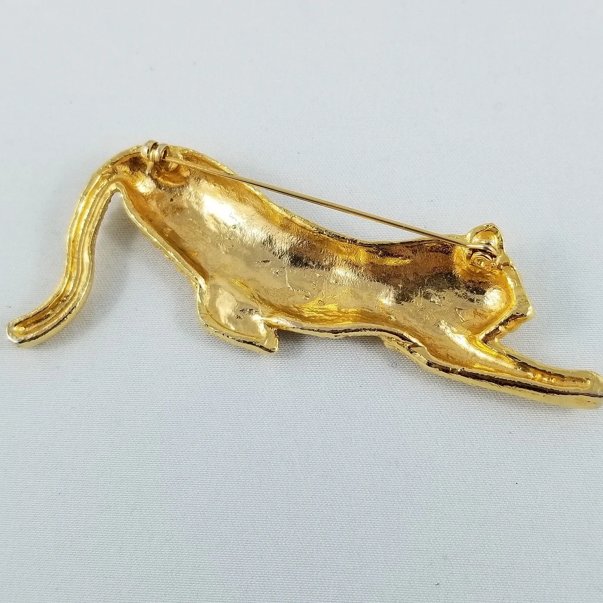 Stalking Panther Leopard Diamond-cut Gold-tone 80's Animalier Brooch -4.jpg