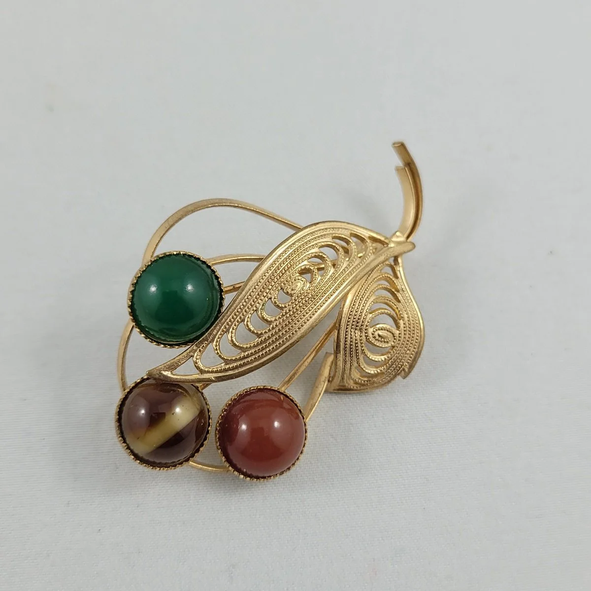 Vintage Triple Round Genuine Carnelian Agate Cabochon Stone Brass Cannetille Filigree Leaf Flower 2 Inch Brooch Side View