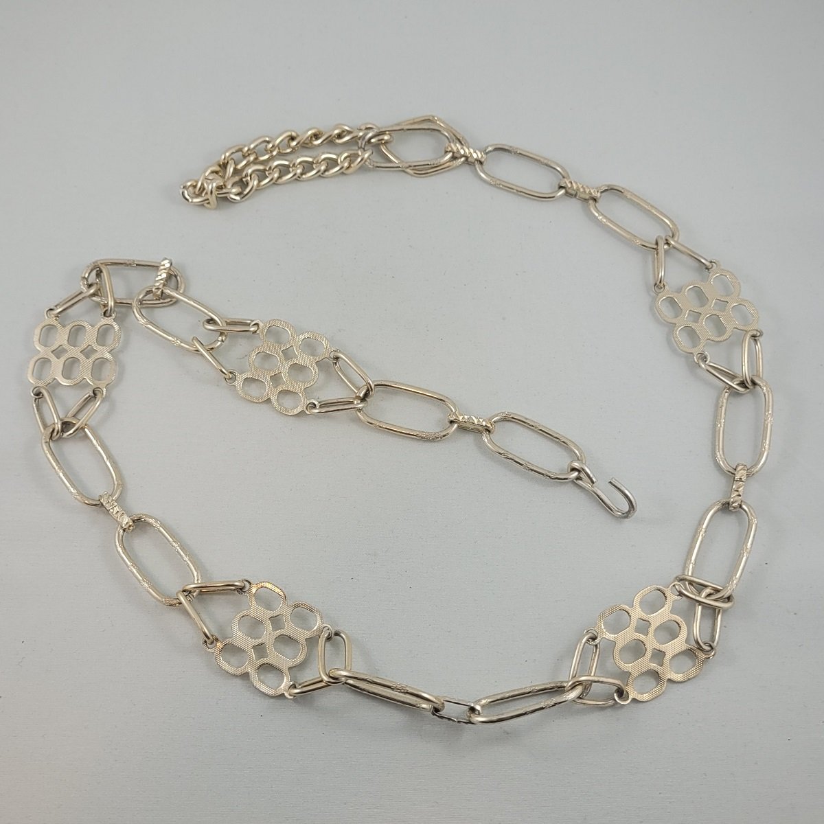 Hong Kong 1950's - 1960's Textured Gold Aluminum 1.25 Inch Chain Links 33.5 Inch Rope Necklace Hook Clasp Top View