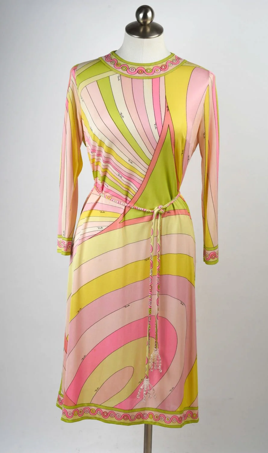 DRESS.jpg
