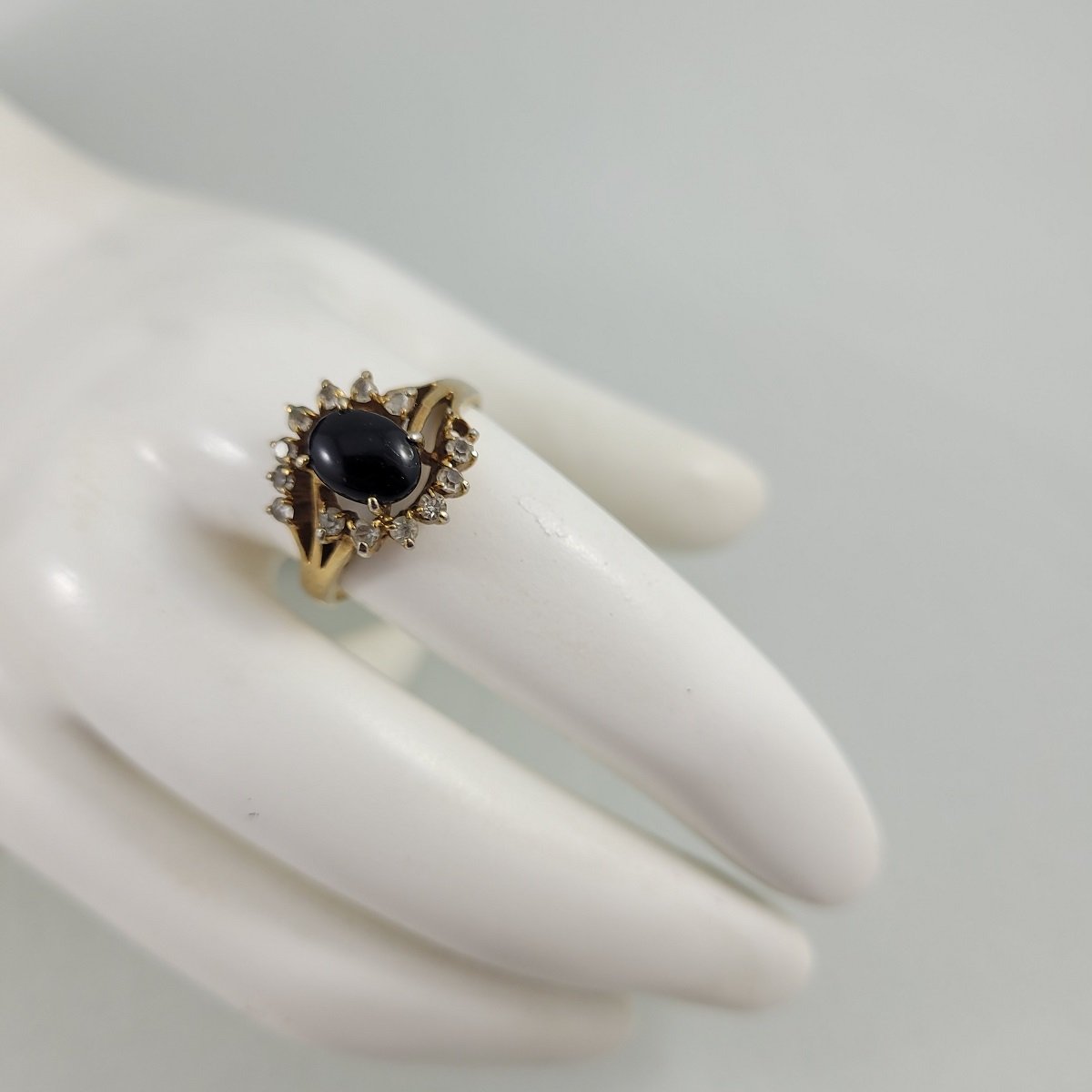 Onyx Stone Cabochon Simulated Diamond Open Back Gold Plated Ring Size 7.5