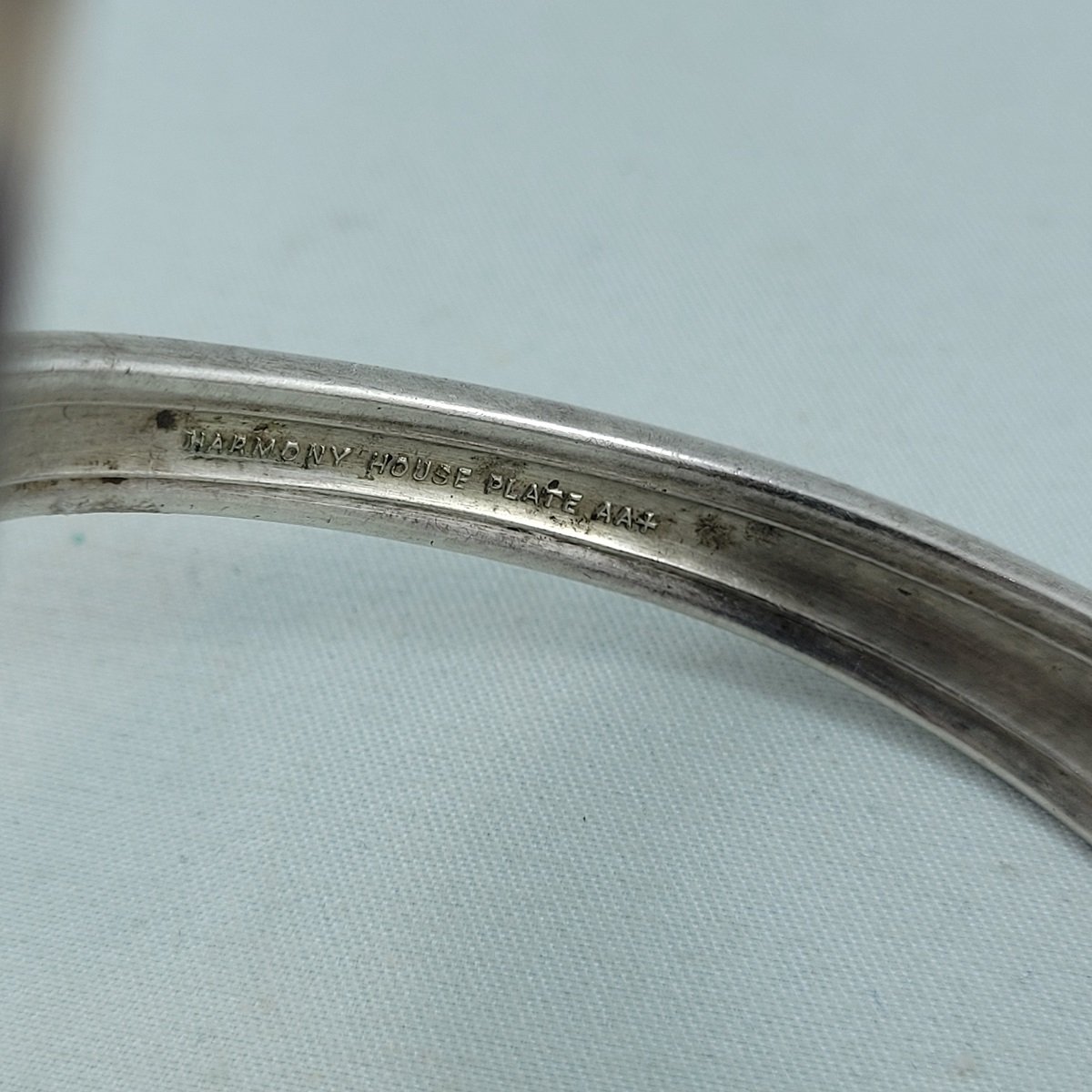 Artisan Silver Plate Curled Fork Tine Blue Glass Cabochon Open Cuff Bracelet Harmony House Plate AA+ MAYTIME Pattern 1944
