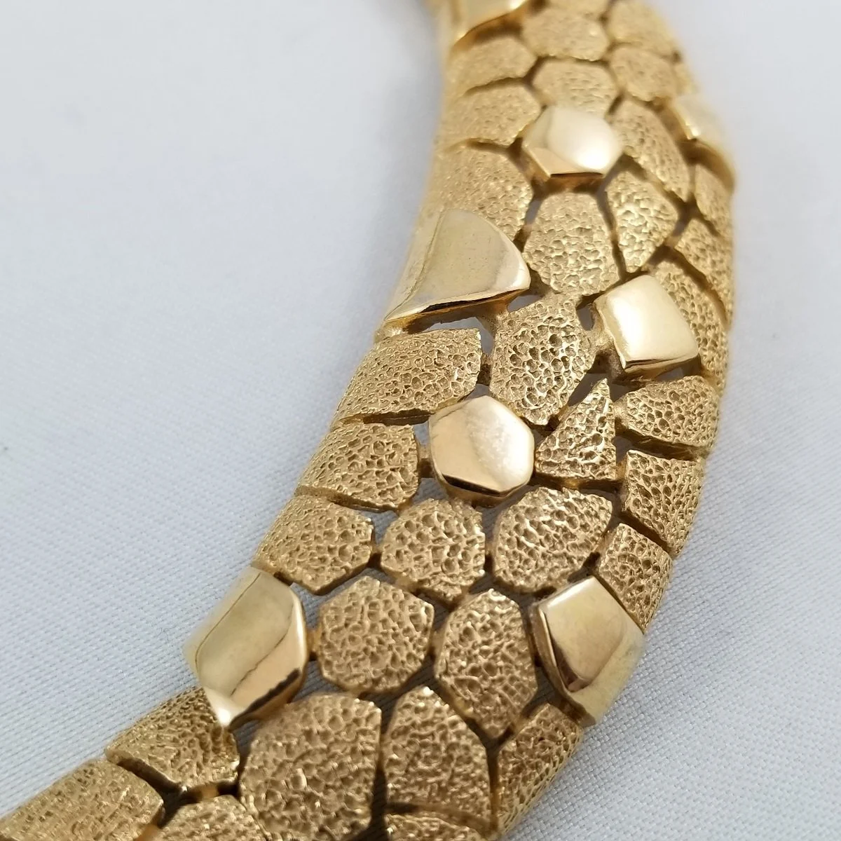 Trifari Crown 1960's Gold-Tone Trifarizade Casbah Mosaic Tessellated Honeycomb Collier Necklace with Signed Extender -8.jpg