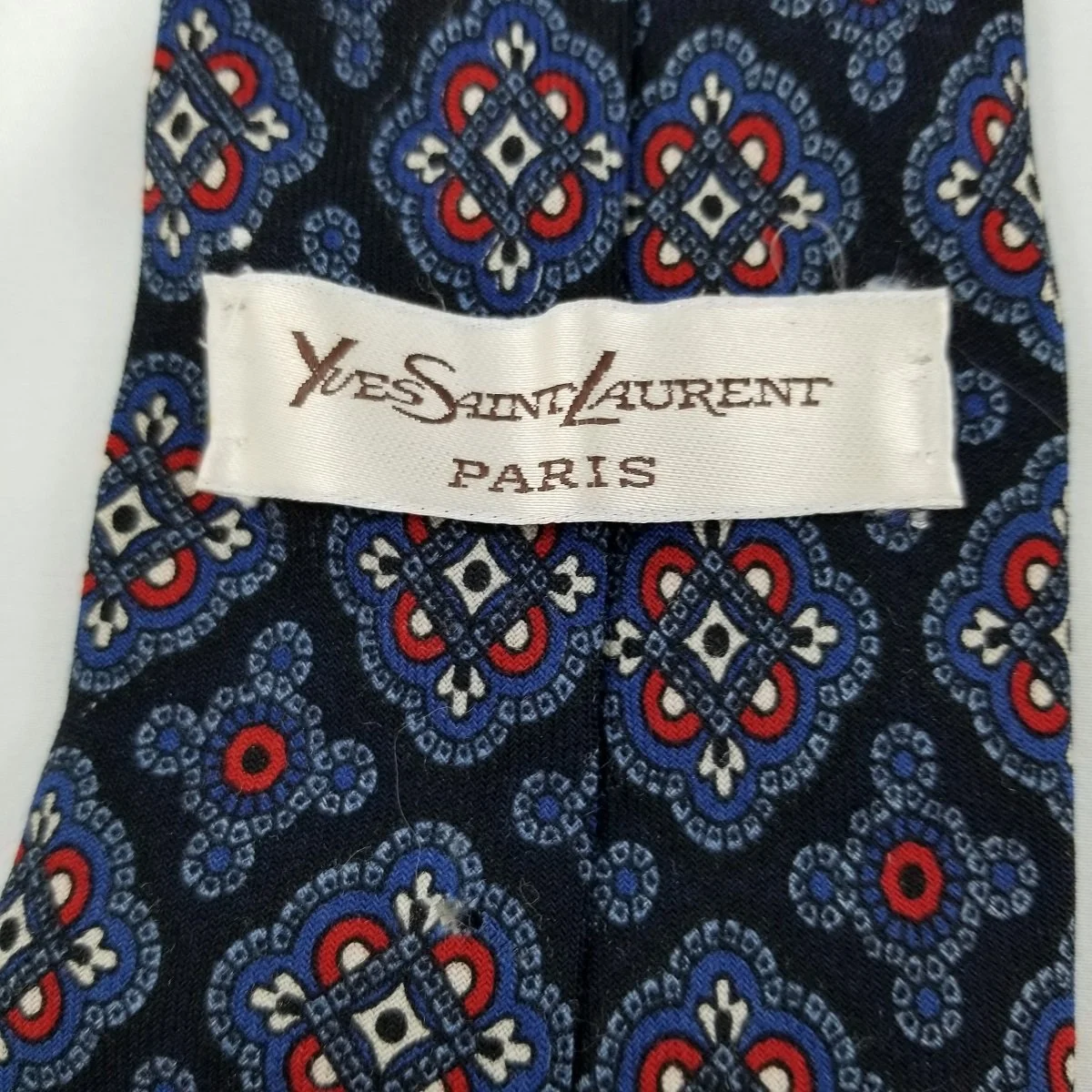 Yves Saint Laurent Paris 1970's Navy Vintage Medallion Patterned Necktie -5.jpg (Copy)
