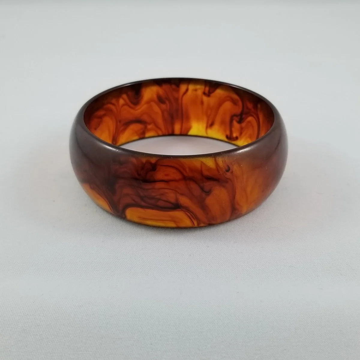 Art Deco 1940's Prystal Bakelite Root Beer Swirl Domed 1-Inch Wide Bangle Bracelet