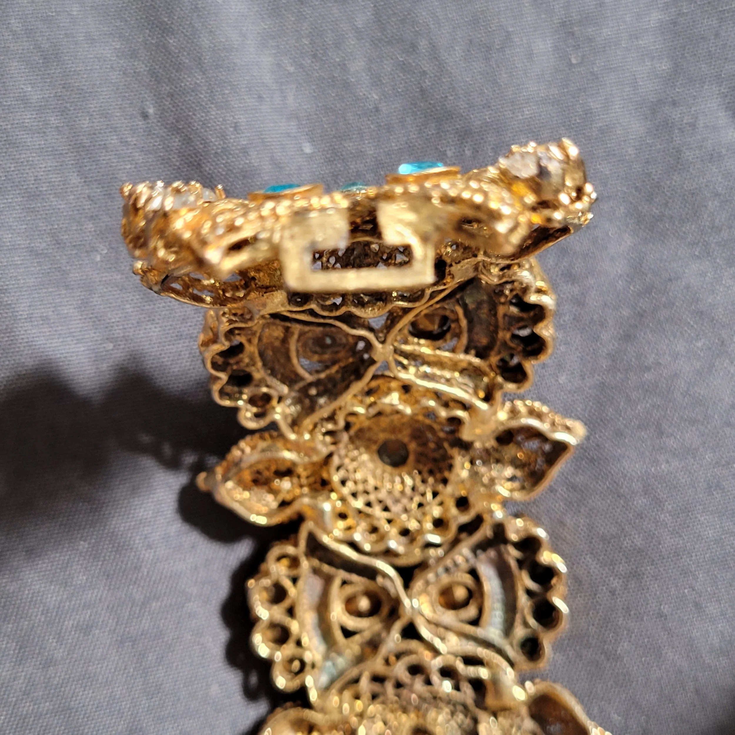 Etruscan Revival 19th Century 14K Gold Gilt Cannetille Wide Pin-Hinge Articulated Cuff Bracelet -Clasp.jpg