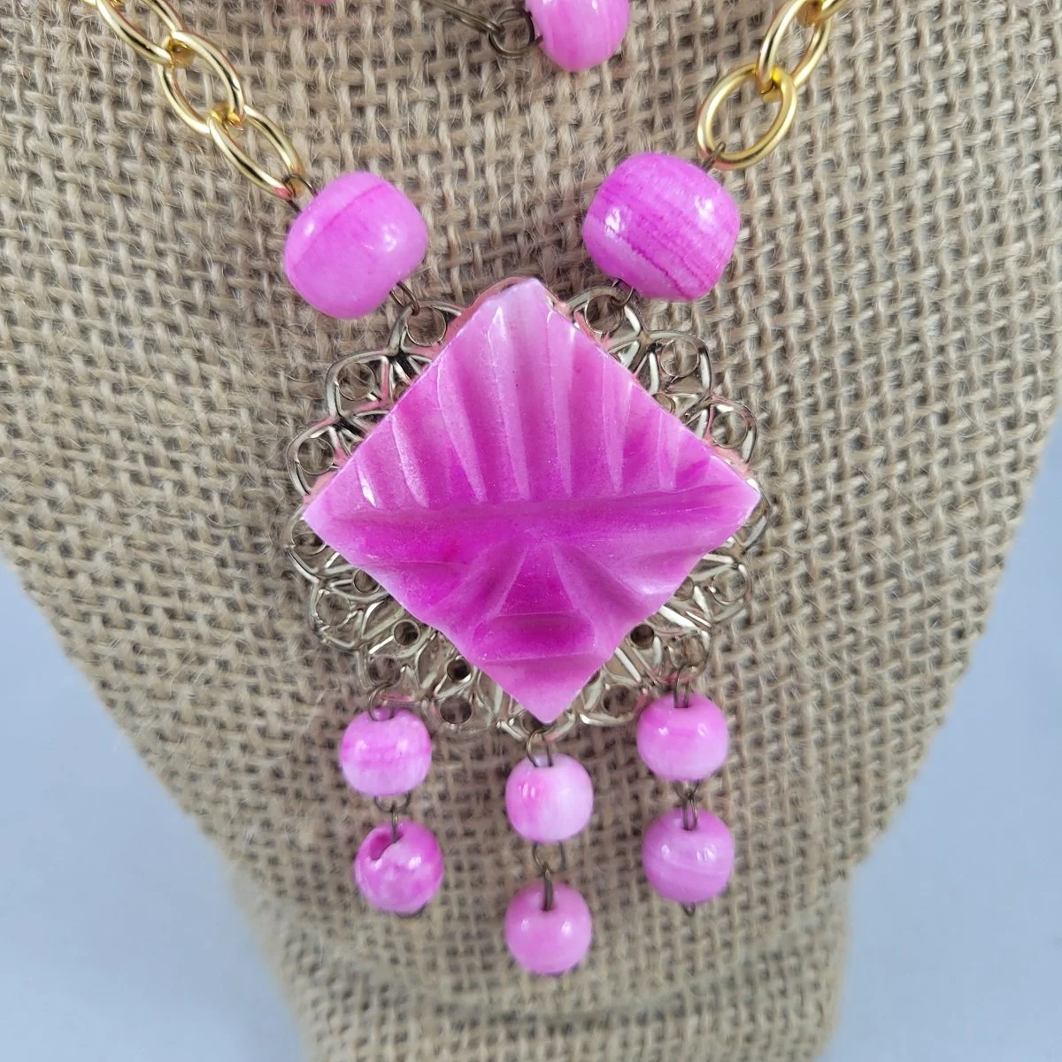 Antique, vintage, designer costume jewelry, fine precious Jewellery.