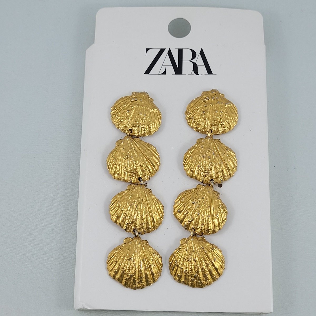 ZARA Satin Goldtone Scallop Shell Seashell Drop Dangle Earrings New Packaged 1124/017/303 Front