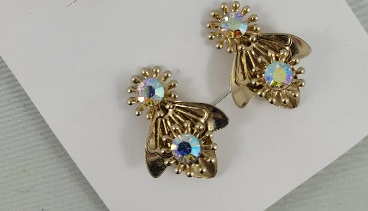 Coro Pale Gold-tone Multi-layered Leaf Starburst Double Aurora Borealis Rhinestone Clip-on Earrings -B.jpg (Copy)