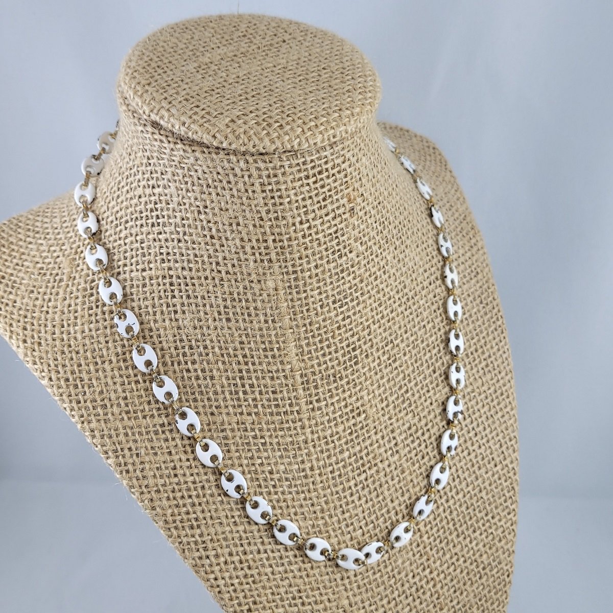1980's White Enameled Copper 6.5mm Puffed Mariner Gucci Link Chain 18.25 Inch Princess Necklace