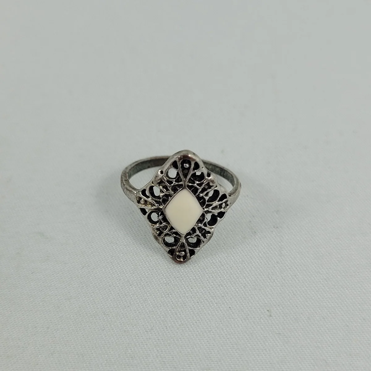 Silver plated Copper Diamond Shape Filigree Cream Enamel Ring Size 5.5 -4.jpg (Copy)