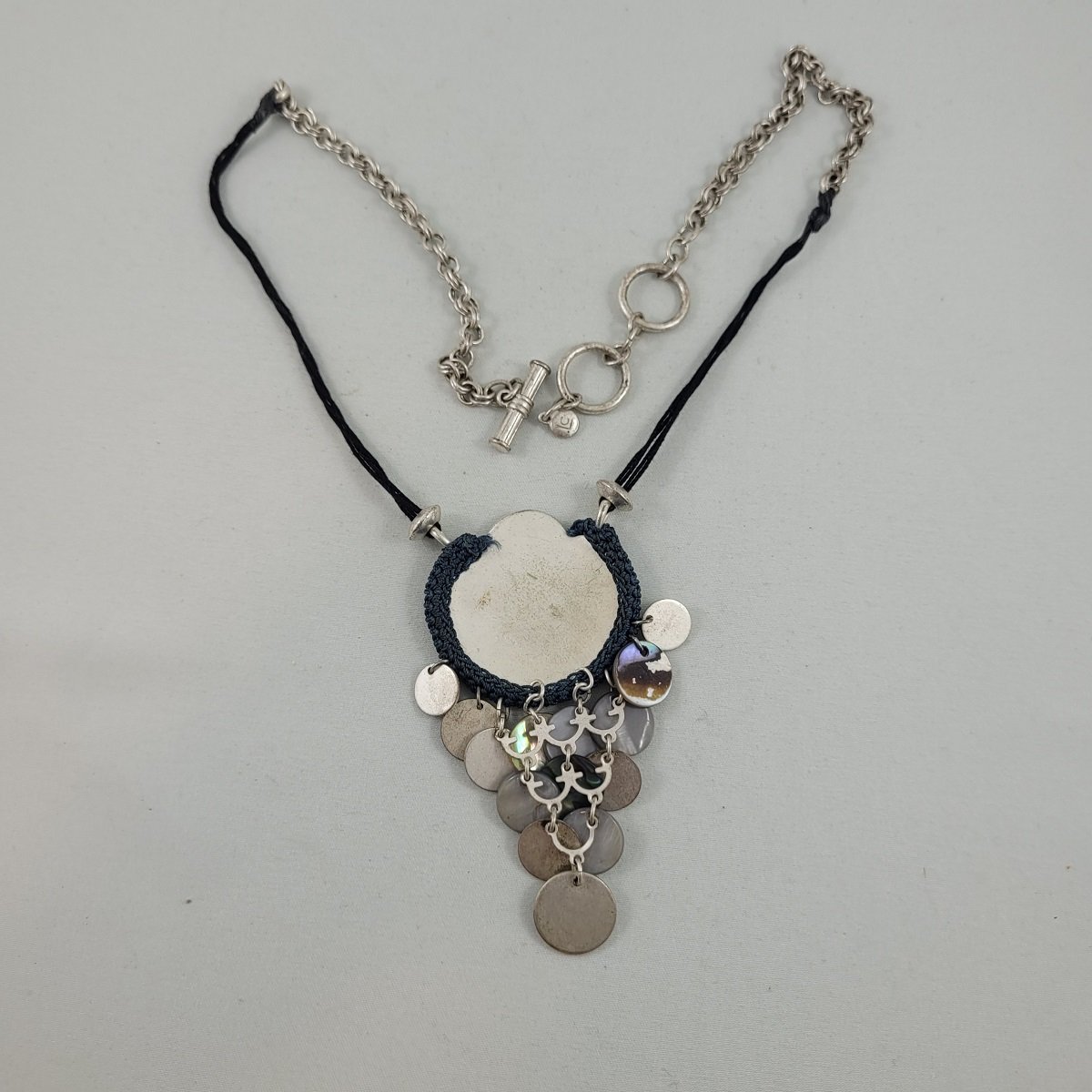 Liz Claiborne Abalone Resin Inlay Coin Chip Fixed Pendant Corded Aluminum Rolo Chain 20 Inch Matinee Necklace Backside